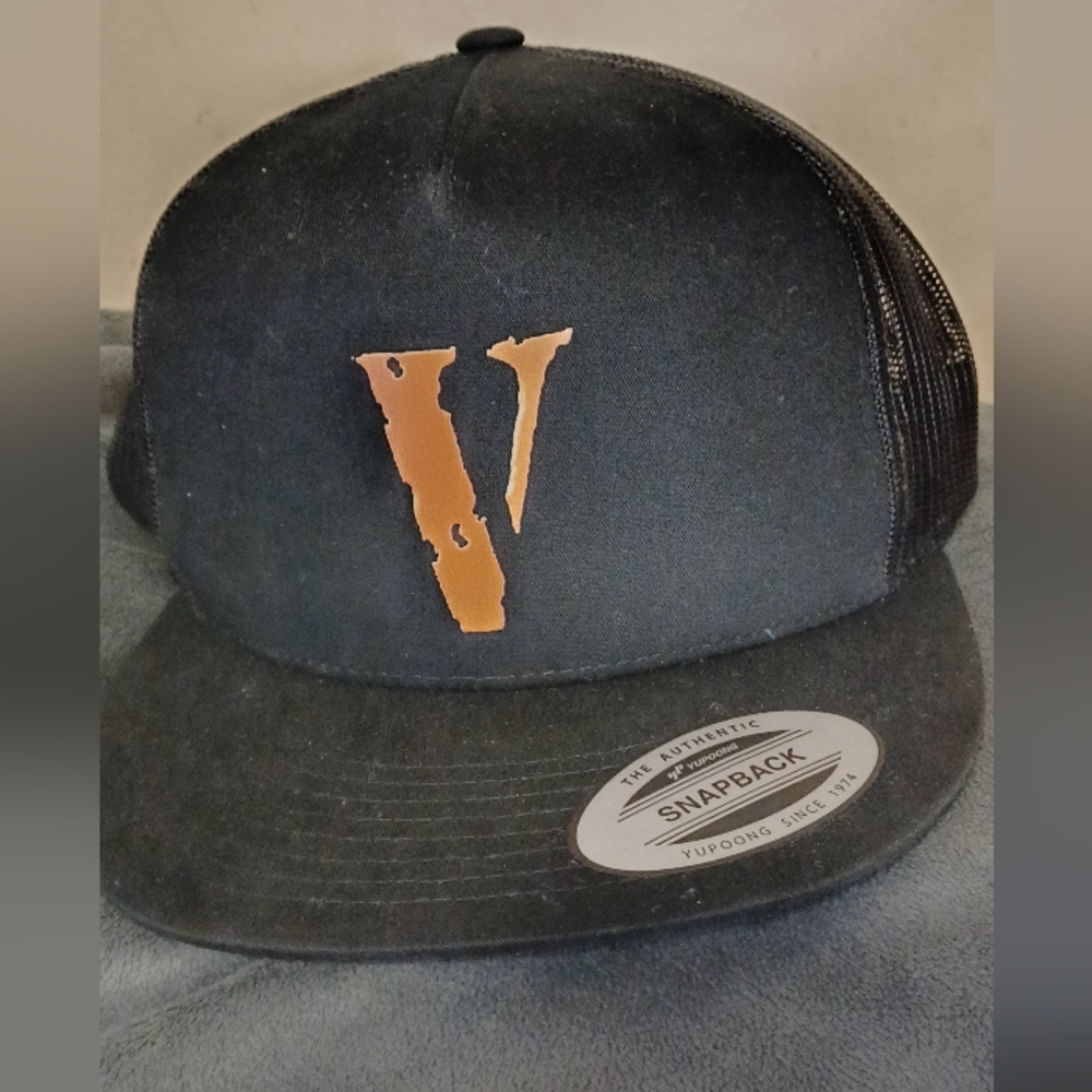 V BRANDED BY The Classics